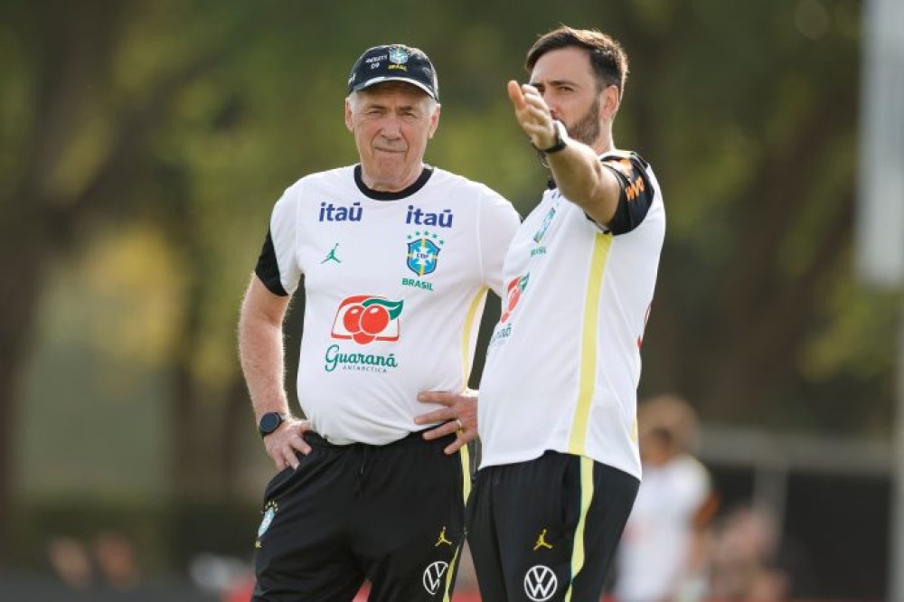 Brasil terá formação com quatro atacantes contra a França