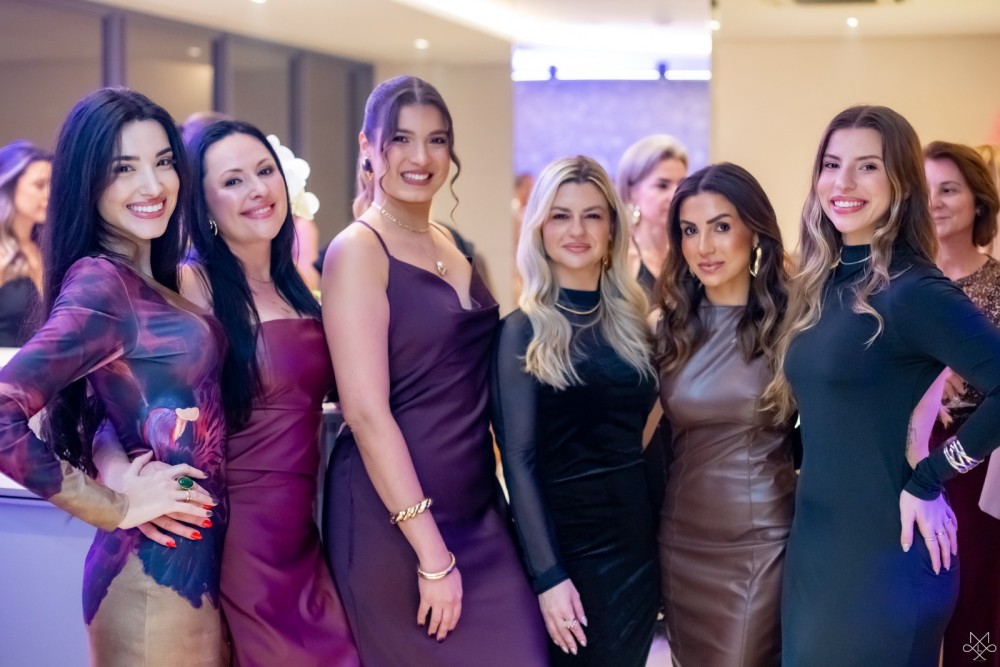 COLUNA DO MOA DESTE SÁBADO - Uma seleção de mulheres bonitas