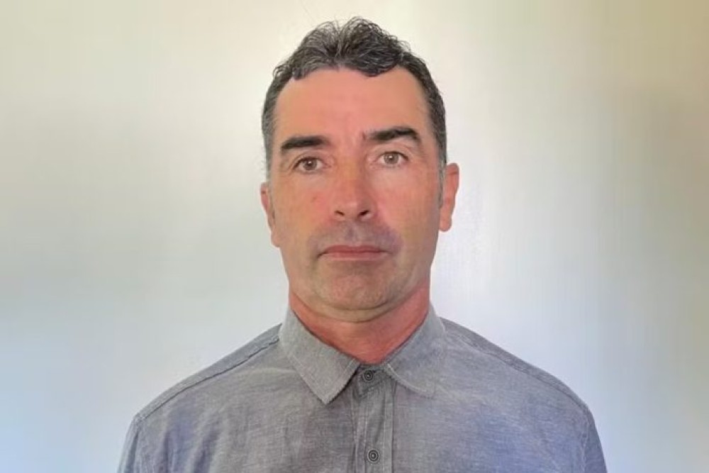 Vereador tem 75% do corpo queimado após ataque