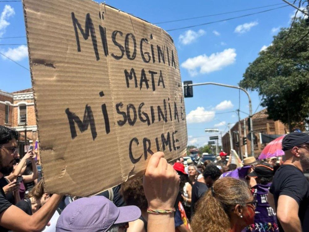  Câmara aprova urgência para projeto de combate à misoginia