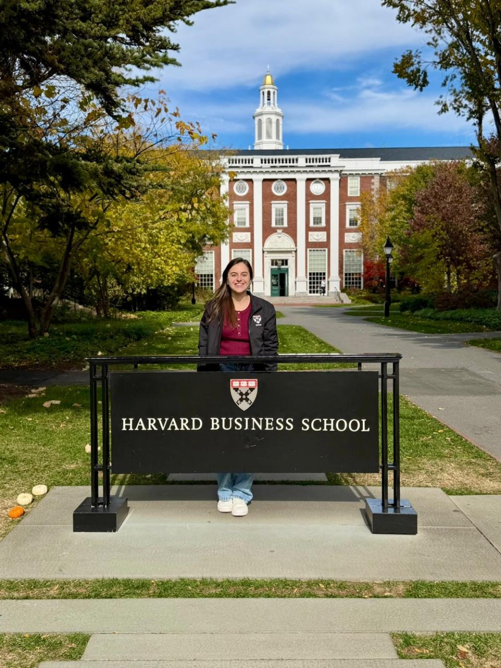 CONQUISTA INTERNACIONAL: ANA CLARA CHIODINI CONCLUI PROGRAMA EXECUTIVO EM HARVARD