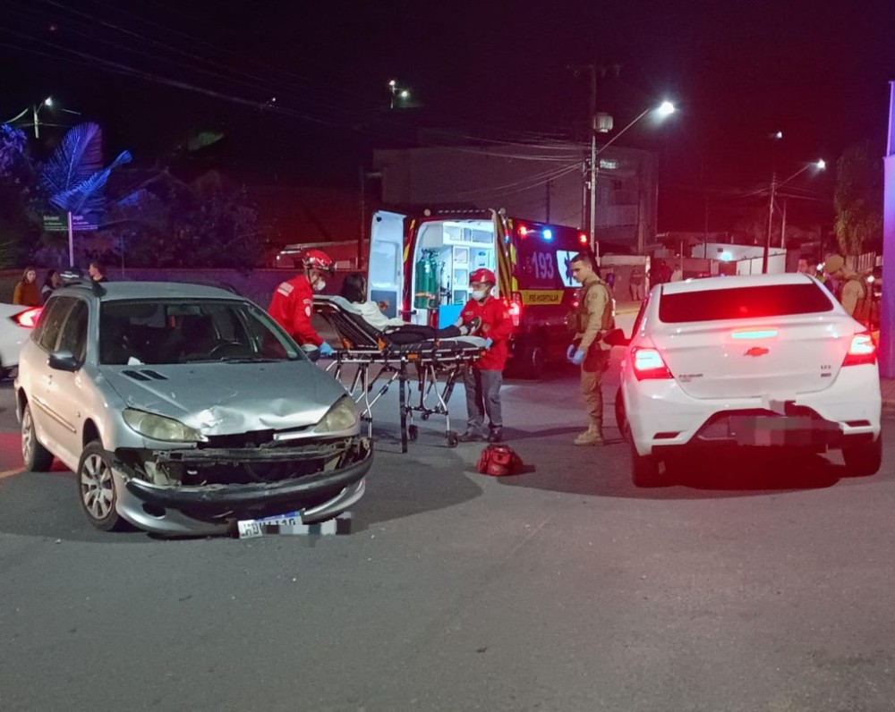Motociclista fica ferida em acidente em Jaraguá do Sul