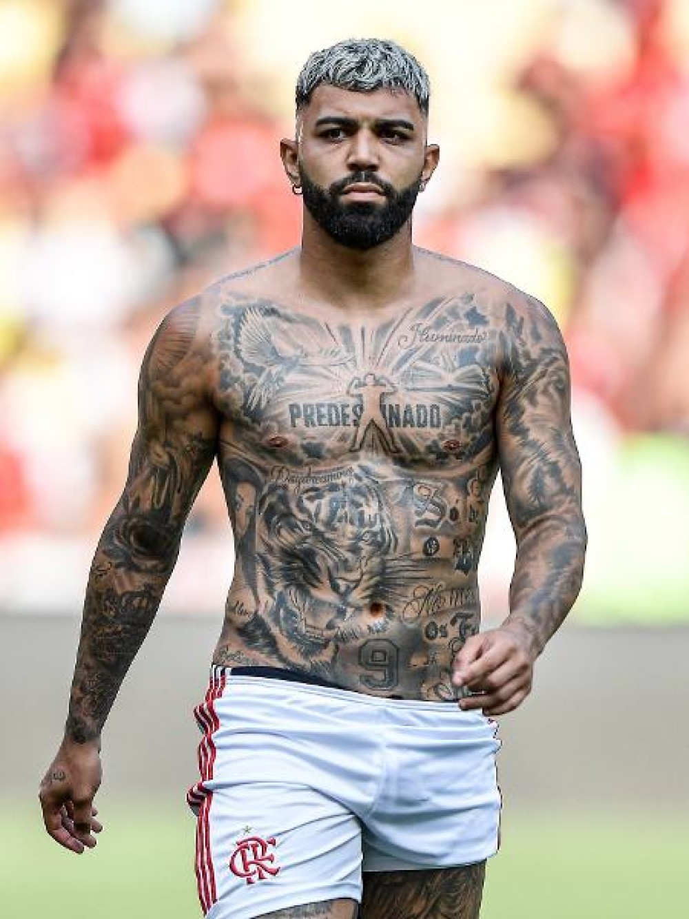 Gabigol reage a pedido de retorno ao Flamengo e anima torcedores
