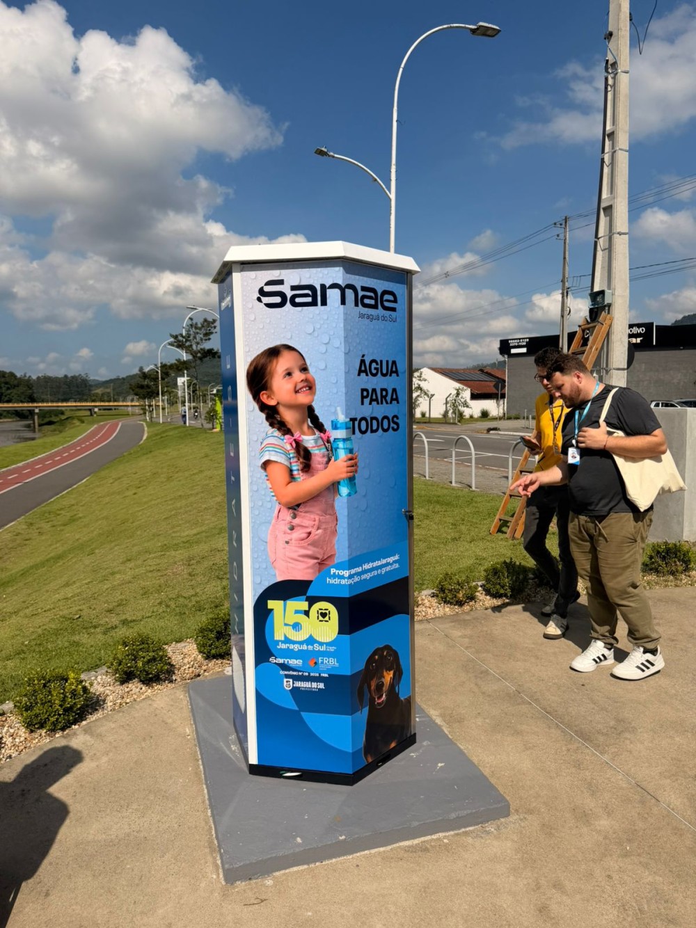 HidrataJaraguá: Samae instala pontos de água para moradores e pets