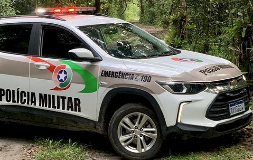 Filho ameaça pai com arma de fogo em Jaraguá do Sul