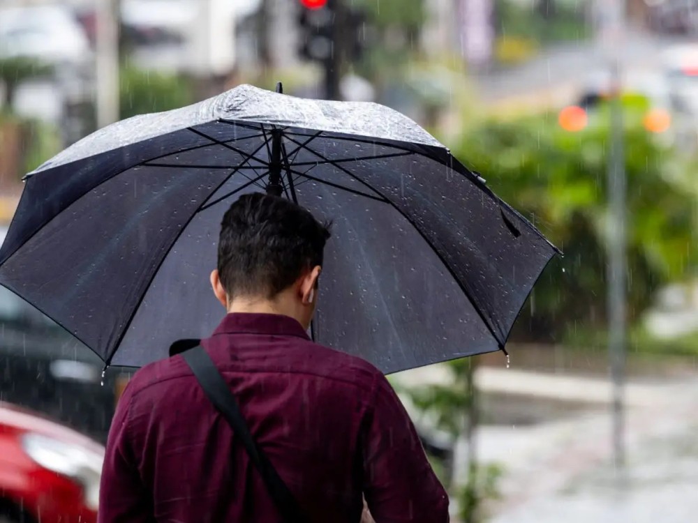 ATENÇÃO: Defesa Civil alerta para chuva intensa e risco de algamentos
