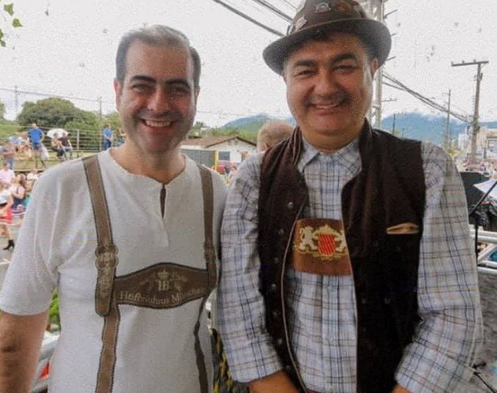 MDB em SC tenta segurar Lunelli, mas político parece já estar - em outro partido sem avisar -