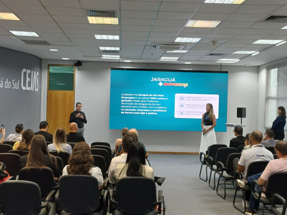SENAI, Prefeitura e entidades de Jaraguá do Sul reforçam ações por empregabilidade e qualificação