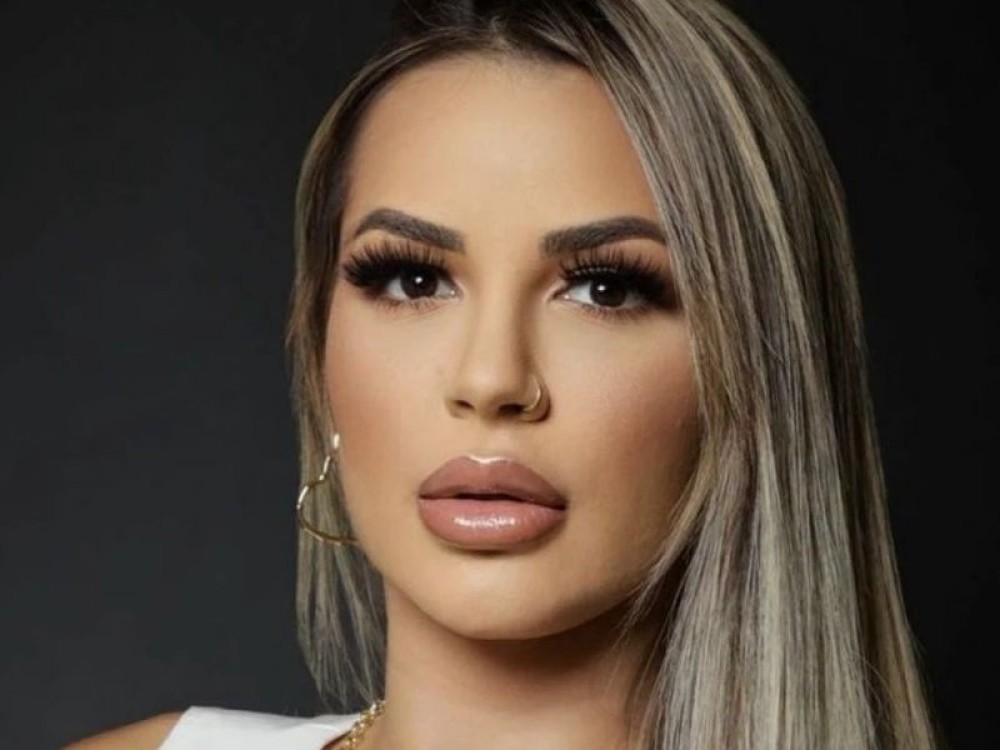 Deolane Bezerra é presa na Operação Vérnix