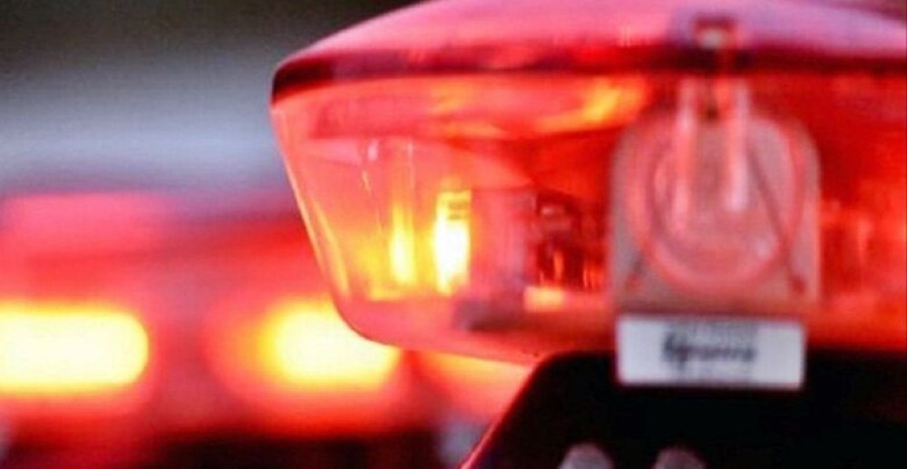 Motorista embriagado dorme no meio da rua em Jaraguá do Sul e é acordado pela PM