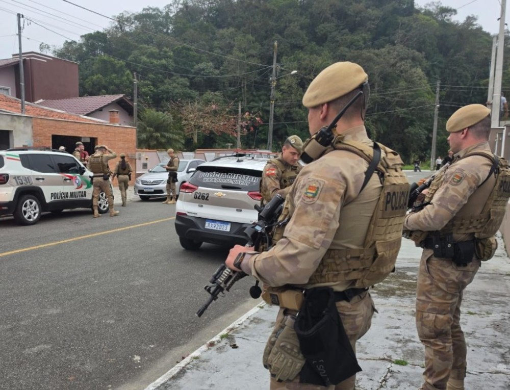 Mulher fica gravemente ferida após ser atacada pelo próprio filho em Jaraguá do Sul