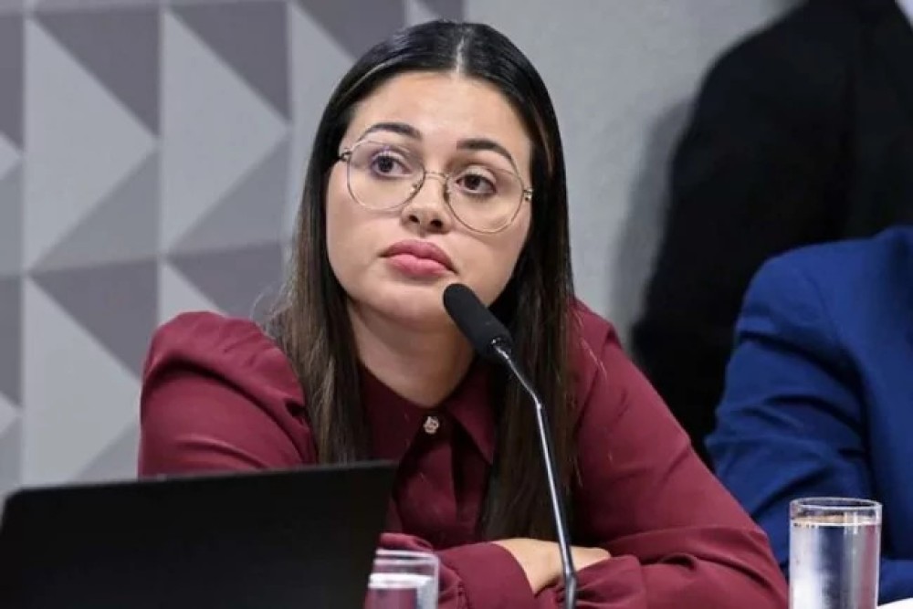 VÍDEO - Tensão explode na CPMI: mulher passa mal ao ser confrontada sobre atividades do esposo