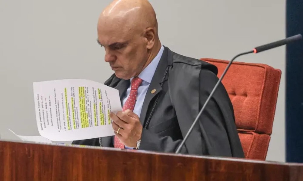 Moraes multa em R$ 5 mil advogado que tentou burlar sistema do STF