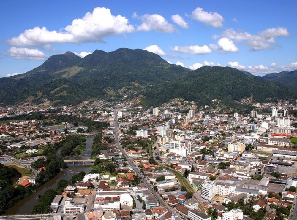 Alesc homenageia os 150 anos de fundação de Jaraguá do Sul em sessão solene no Cejas