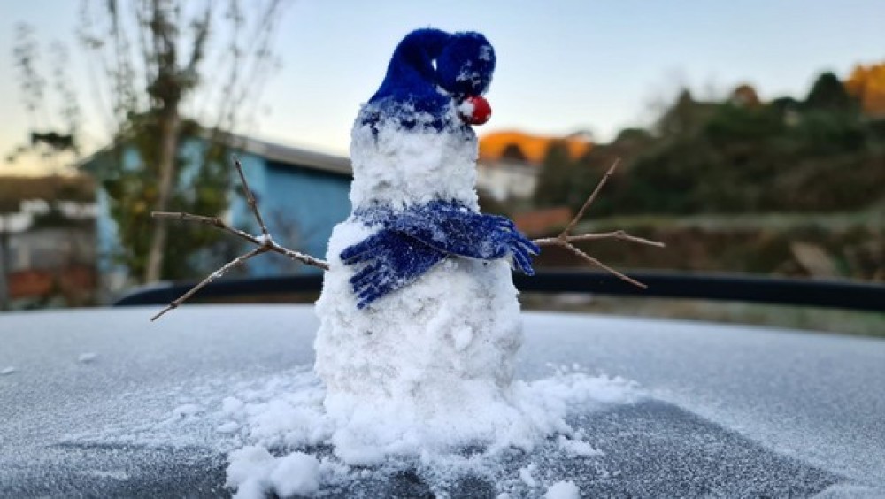 Segunda-feira será de frio, muitas nuvens e chuva fraca em SC