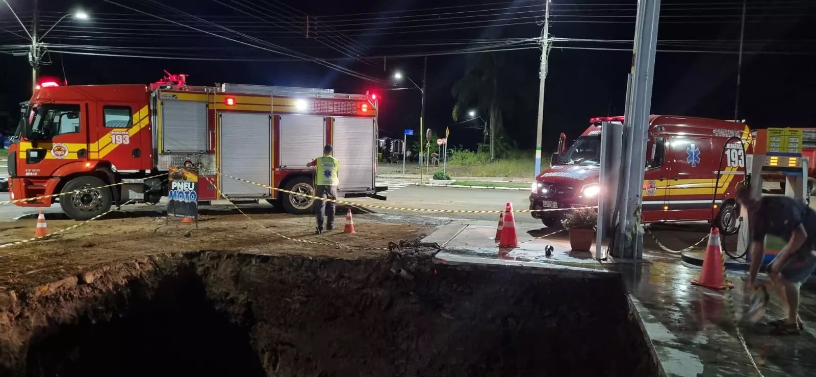 Idosa Fica Ferida Ap S Cair Em Buraco De Quatro Metros Revista Nossa