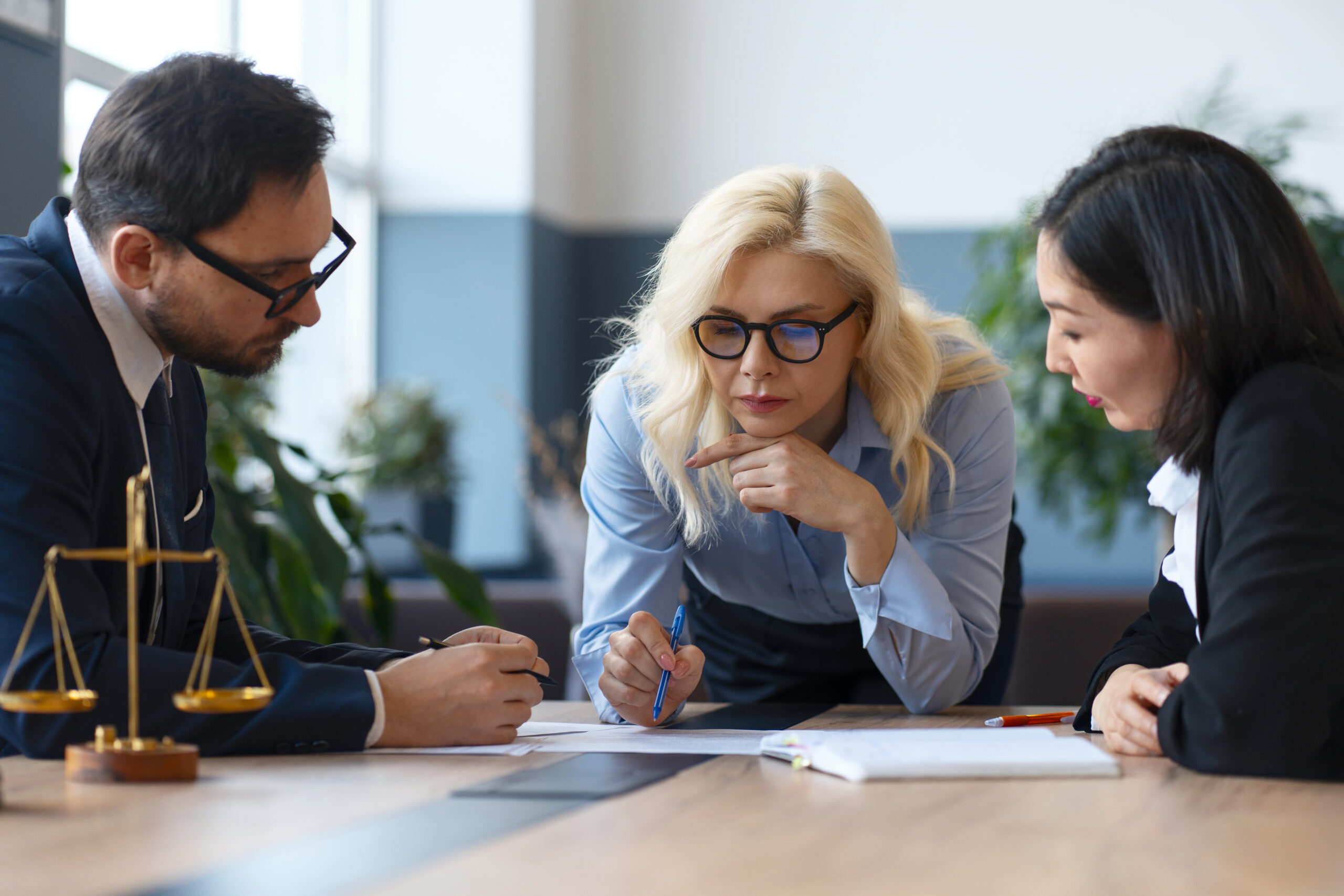 Penhora de Salários de Sócios em Execuções Trabalhistas: Novo Entendimento do TST Exige Atenção das Empresas