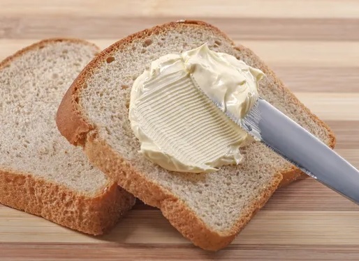 Trocar manteiga por margarina pode ajudar a reduzir o colesterol?
