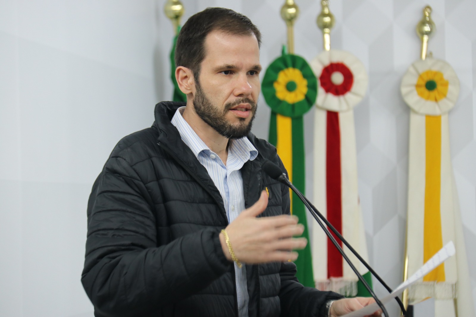 Jaraguá do Sul Avança na Luta Contra a Adultização Infantil com Novo Projeto de Lei