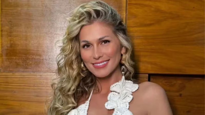 Lívia Andrade revela ter planejado velório durante voo