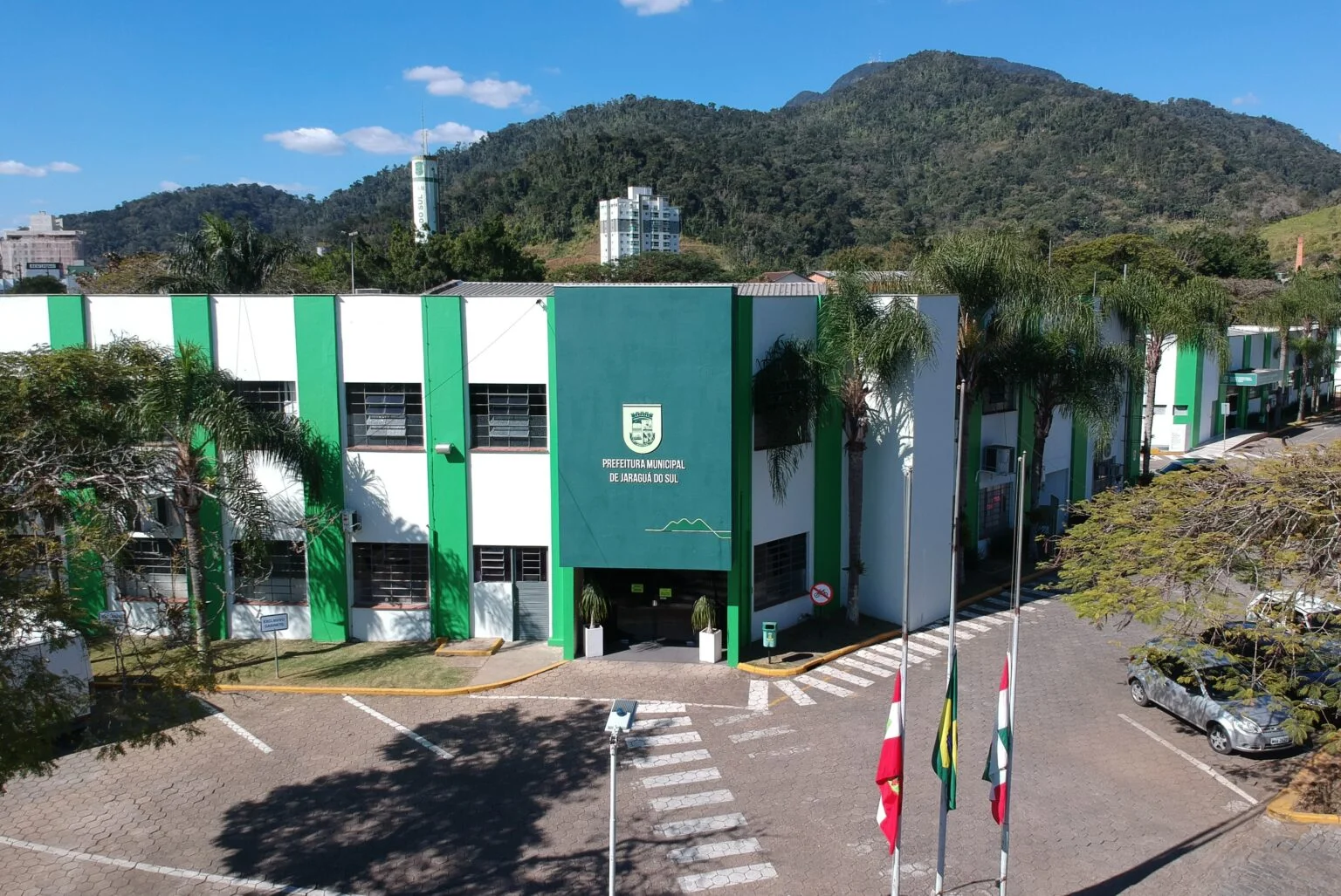 Prefeitura de Jaraguá do Sul abre 7 vagas de até R$ 5,6 mil