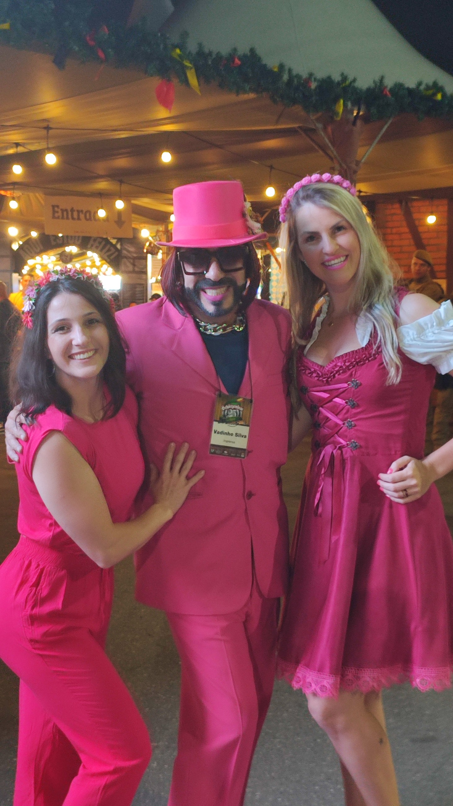 Vadinho rouba a cena na Schützenfest com humor, energia e muito bafafá