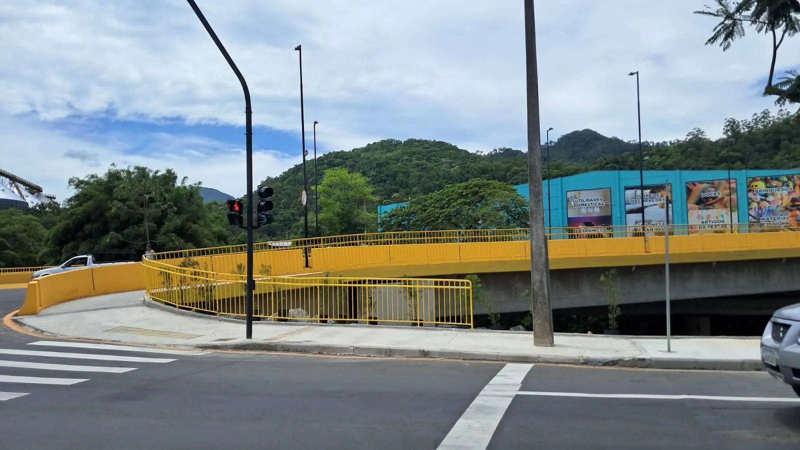 Concluída a instalação de guarda-corpos na “Ponte do Brasão”