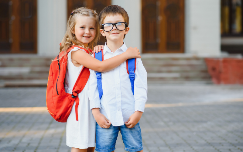Comunicação não tira férias: por que crianças autistas com necessidades complexas de comunicação, precisam manter estímulos mesmo no recesso escolar